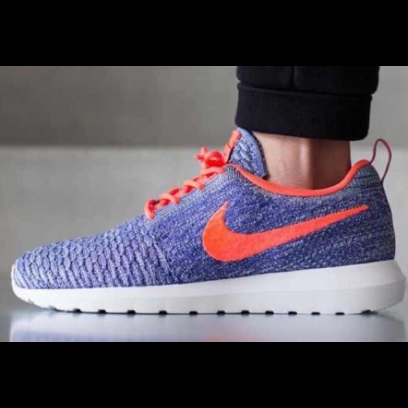 Nike Other - Nike Flyknit Rosherun Mens Shoe